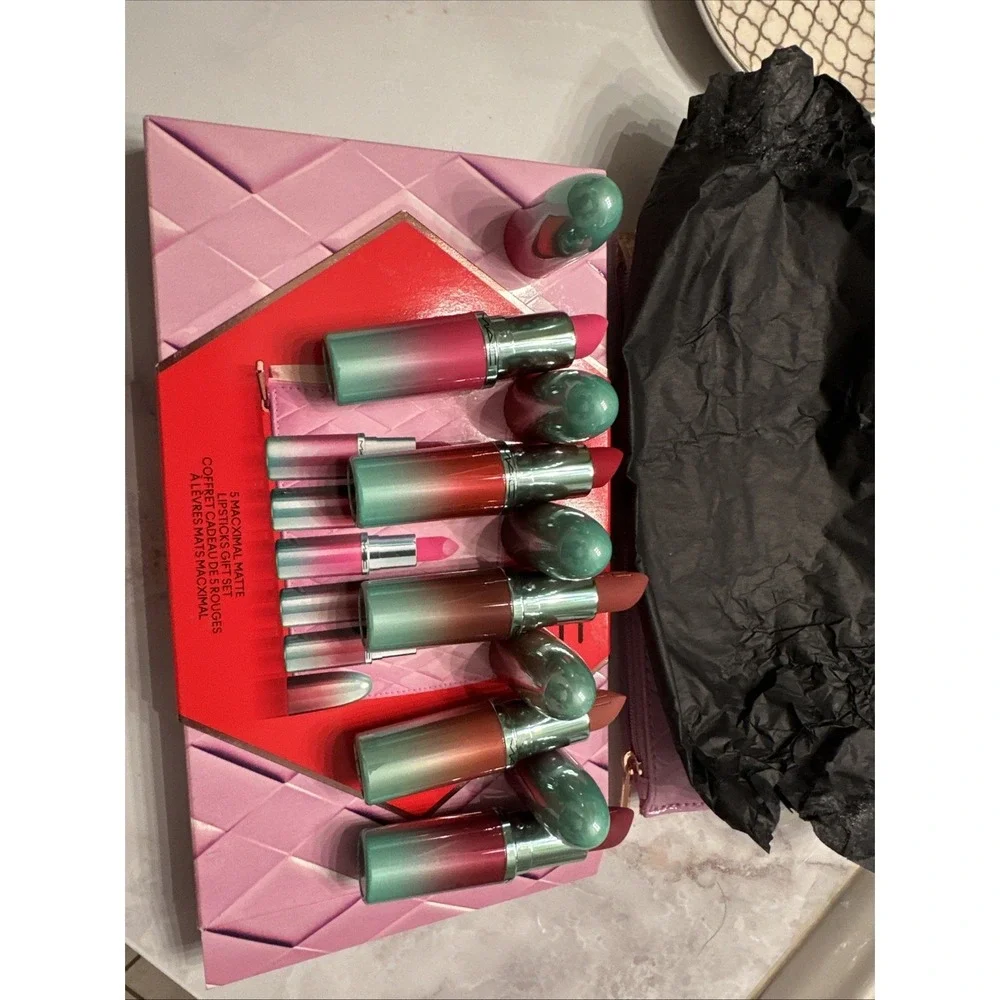 Mac 5 Macximal Matte Lipsticks Holiday Gift‎ Set - 5 Full Sizes Limited Edition
